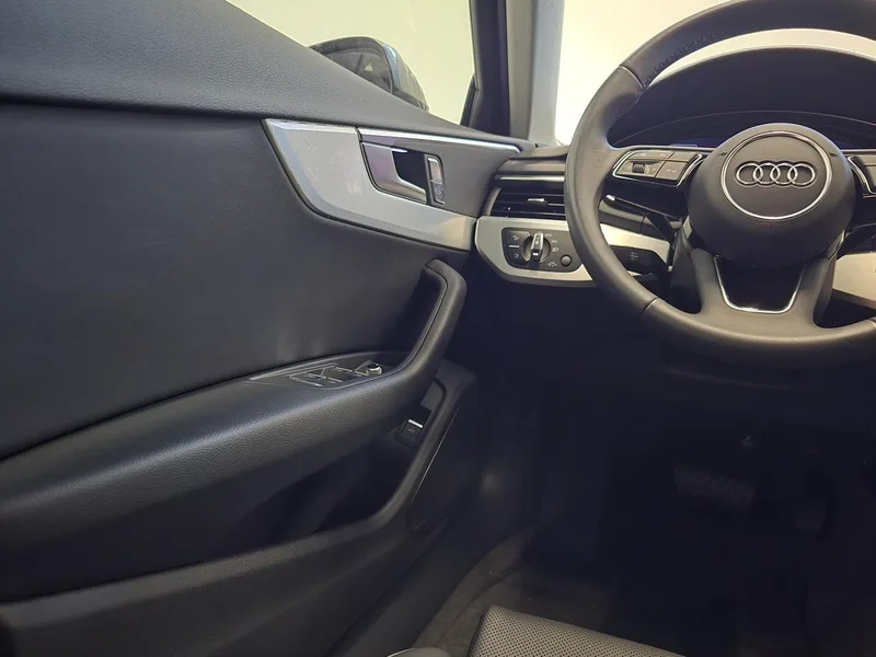 Audi A4L 2024 40 TFSI Mode dynamique intérieur photo 14 Audi A4L 2024 40 TFSI Mode dynamique intérieur photo 14
