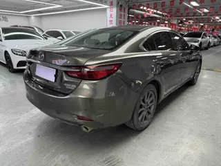 Mazda Atenza 2020 2.0L Blue Sky Deluxe Edition интерьер фото 8 Mazda Atenza 2020 2.0L Blue Sky Deluxe Edition интерьер фото 8