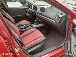 Mazda Mazda3 Axela 2016 Трёхобъёмный 1.5L Автоматическая люксовая модель интерьер фото 10 Mazda Mazda3 Axela 2016 Трёхобъёмный 1.5L Автоматическая люксовая модель интерьер фото 10