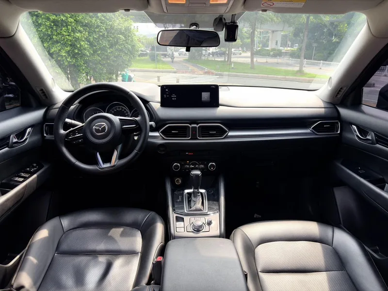 Mazda CX-5 2024 2.0L Automatic two-wheel drive comfort type interior photo 13 Mazda CX-5 2024 2.0L Automatic two-wheel drive comfort type interior photo 13