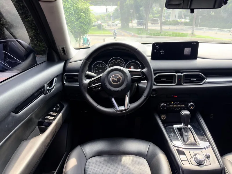 Mazda CX-5 2024 2.0L Automatic two-wheel drive comfort type interior photo 14 Mazda CX-5 2024 2.0L Automatic two-wheel drive comfort type interior photo 14