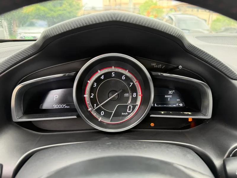 Mazda Mazda3 Axela 2016 Three-box 2.0L Automatic Sport exterior photo 7