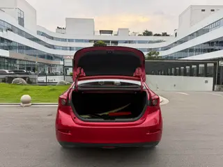 Mazda Mazda3 Axela 2016 Three-box 2.0L Automatic Sport interior photo 13