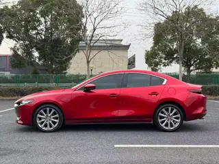 Mazda Mazda3 Axela 2020 2.0L Автоматическая качественная элегантная версия экстерьер фото 2 Mazda Mazda3 Axela 2020 2.0L Автоматическая качественная элегантная версия экстерьер фото 2