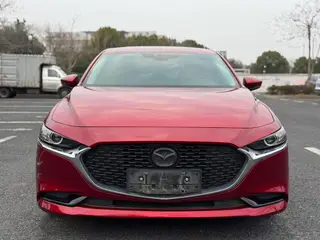 Mazda Mazda3 Axela 2020 2.0L Автоматическая качественная элегантная версия экстерьер фото 4 Mazda Mazda3 Axela 2020 2.0L Автоматическая качественная элегантная версия экстерьер фото 4