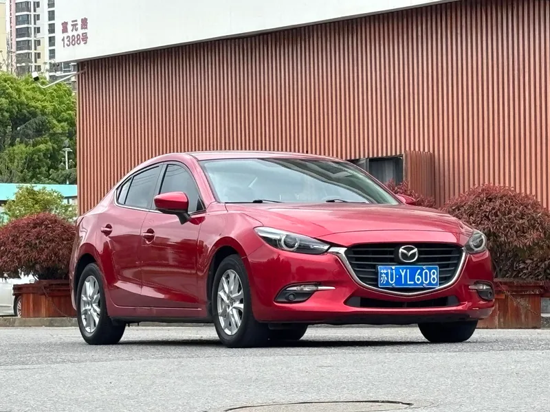Mazda Mazda3 Axela 2017 Trois volumes 1.5L Modèle de luxe automatique Pays V extérieur photo 2 Mazda Mazda3 Axela 2017 Trois volumes 1.5L Modèle de luxe automatique Pays V extérieur photo 2