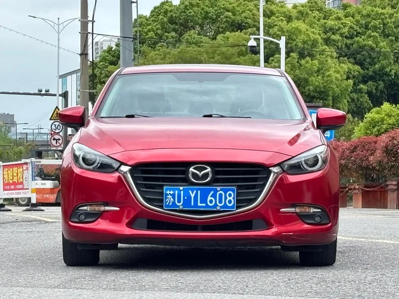 Mazda Mazda3 Axela 2017 Trois volumes 1.5L Modèle de luxe automatique Pays V extérieur photo 3 Mazda Mazda3 Axela 2017 Trois volumes 1.5L Modèle de luxe automatique Pays V extérieur photo 3