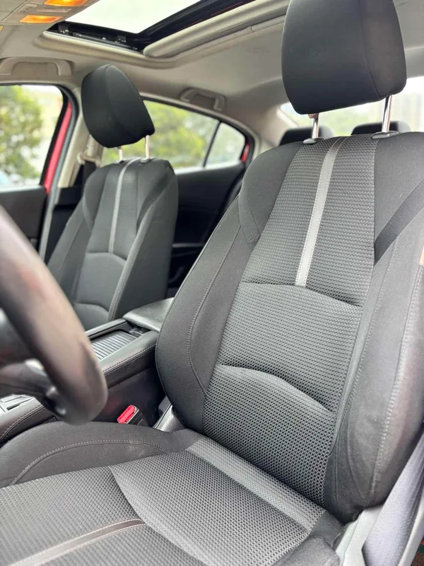 Mazda Mazda3 Axela 2017 Trois volumes 1.5L Modèle de luxe automatique Pays V intérieur photo 8 Mazda Mazda3 Axela 2017 Trois volumes 1.5L Modèle de luxe automatique Pays V intérieur photo 8