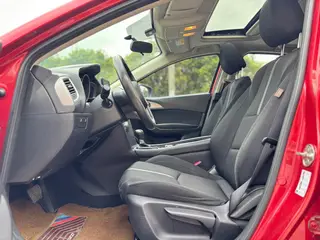 Mazda Mazda3 Axela 2017 Trois volumes 1.5L Modèle de luxe automatique Pays V intérieur photo 11 Mazda Mazda3 Axela 2017 Trois volumes 1.5L Modèle de luxe automatique Pays V intérieur photo 11