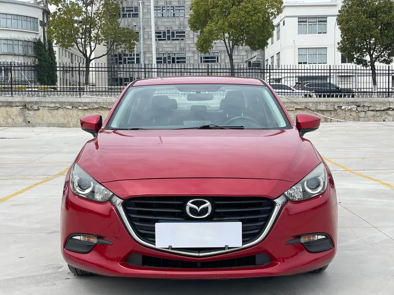 Mazda Mazda3 Axela 2017 Tres volúmenes 1.5L Tipo de confort automático País V exterior foto 2 Mazda Mazda3 Axela 2017 Tres volúmenes 1.5L Tipo de confort automático País V exterior foto 2