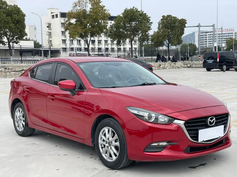 Mazda Mazda3 Axela 2017 Tres volúmenes 1.5L Tipo de confort automático País V exterior foto 3 Mazda Mazda3 Axela 2017 Tres volúmenes 1.5L Tipo de confort automático País V exterior foto 3