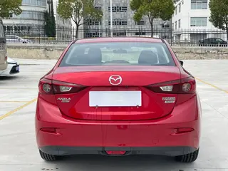 Mazda Mazda3 Axela 2017 Tres volúmenes 1.5L Tipo de confort automático País V interior foto 8 Mazda Mazda3 Axela 2017 Tres volúmenes 1.5L Tipo de confort automático País V interior foto 8