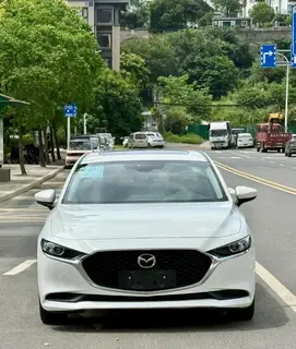 Mazda Mazda3 Axela 2021 1.5L Автоматическая качественная версия экстерьер фото 2