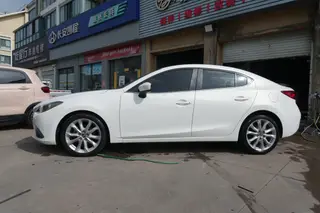 Mazda Mazda3 Axela 2014 Three-box 2.0L Automatic Sport exterior photo 3 Mazda Mazda3 Axela 2014 Three-box 2.0L Automatic Sport exterior photo 3