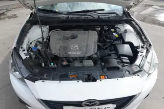 Mazda Mazda3 Axela 2014 Three-box 2.0L Automatic Sport interior photo 12 Mazda Mazda3 Axela 2014 Three-box 2.0L Automatic Sport interior photo 12