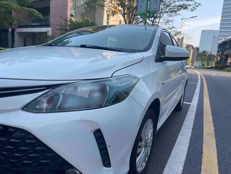 Toyota Vios FS 2017 1.5L CVT Versión Fengchi exterior foto 10 Toyota Vios FS 2017 1.5L CVT Versión Fengchi exterior foto 10
