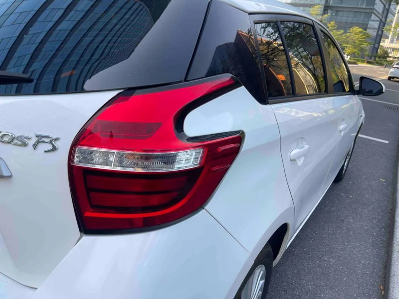 Toyota Vios FS 2017 1.5L CVT Versión Fengchi interior foto 15 Toyota Vios FS 2017 1.5L CVT Versión Fengchi interior foto 15
