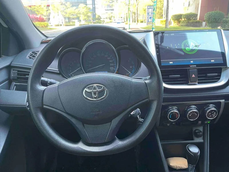 Toyota Vios FS 2017 1.5L CVT Versión Fengchi interior foto 20 Toyota Vios FS 2017 1.5L CVT Versión Fengchi interior foto 20