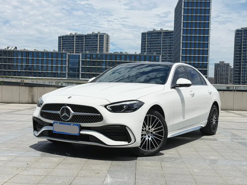 Mercedes-Benz C-Class 2025 Restyling C 260 L Sports version exterior photo 1 Mercedes-Benz C-Class 2025 Restyling C 260 L Sports version exterior photo 1