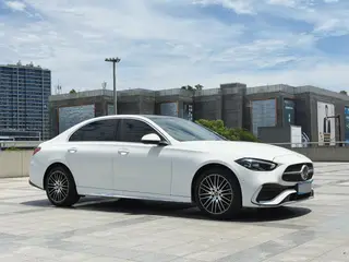 Mercedes-Benz C-Class 2025 Restyling C 260 L Sports version exterior photo 4 Mercedes-Benz C-Class 2025 Restyling C 260 L Sports version exterior photo 4