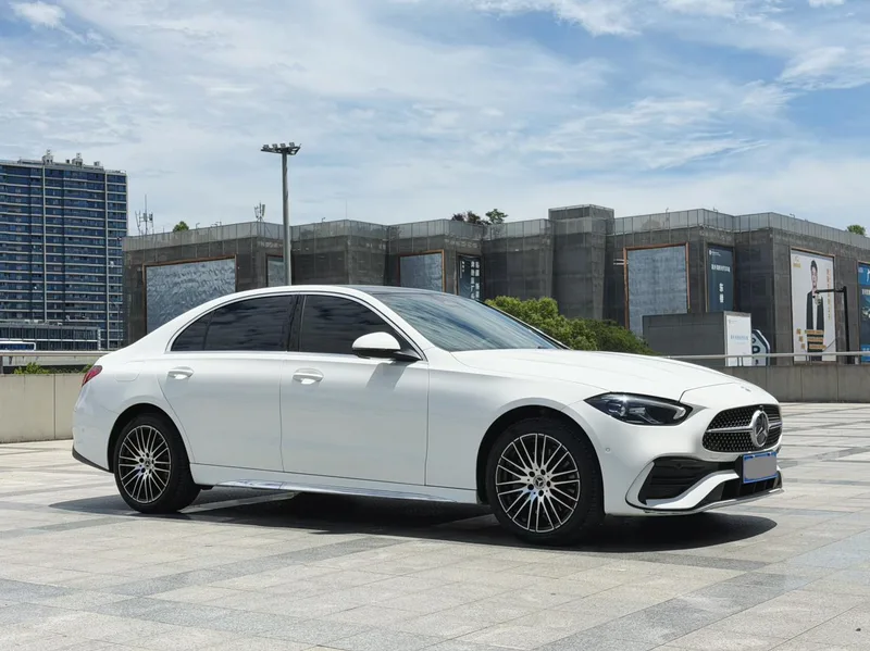 Mercedes-Benz C-Class 2025 Restyling C 260 L Sports version exterior photo 4 Mercedes-Benz C-Class 2025 Restyling C 260 L Sports version exterior photo 4