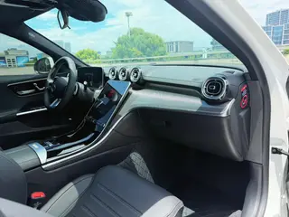 Mercedes-Benz C-Class 2025 Restyling C 260 L Sports version interior photo 11 Mercedes-Benz C-Class 2025 Restyling C 260 L Sports version interior photo 11