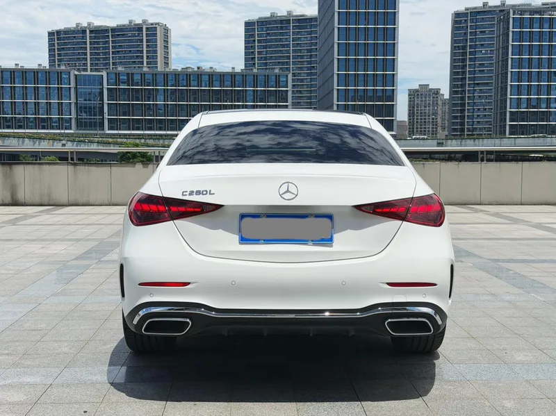 Mercedes-Benz C-Class 2025 Restyling C 260 L Sports version interior photo 17 Mercedes-Benz C-Class 2025 Restyling C 260 L Sports version interior photo 17