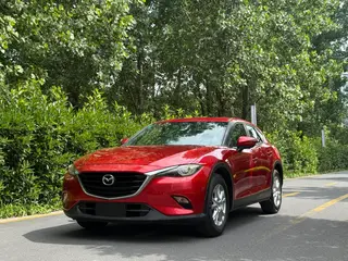Mazda CX-4 2018 2.0L Автоматический двухприводный Blue Sky Discovery Edition Страна В. экстерьер фото 1