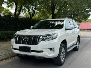 Toyota Prado 2018 3.5L Automatique TX-L Pin de secours à l'arrière extérieur photo 1 Toyota Prado 2018 3.5L Automatique TX-L Pin de secours à l'arrière extérieur photo 1