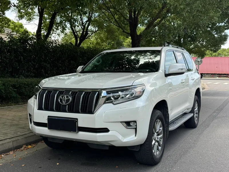 Toyota Prado 2018 3.5L Automatique TX-L Pin de secours à l'arrière extérieur photo 1 Toyota Prado 2018 3.5L Automatique TX-L Pin de secours à l'arrière extérieur photo 1