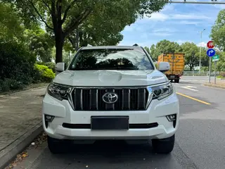 Toyota Prado 2018 3.5L Automatique TX-L Pin de secours à l'arrière extérieur photo 2 Toyota Prado 2018 3.5L Automatique TX-L Pin de secours à l'arrière extérieur photo 2