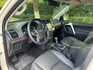 Toyota Prado 2018 3.5L Automatique TX-L Pin de secours à l'arrière extérieur photo 6 Toyota Prado 2018 3.5L Automatique TX-L Pin de secours à l'arrière extérieur photo 6