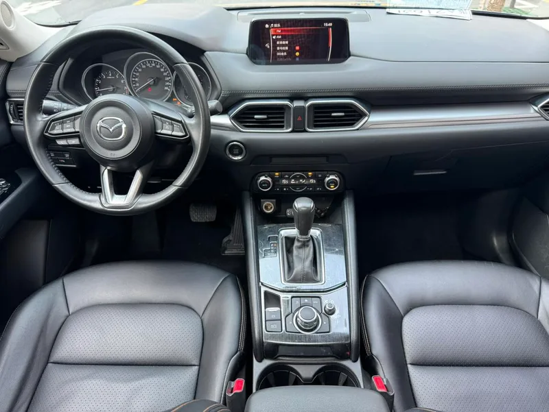 Mazda CX-5 2017 2.0L Automatic two-wheel drive smart type Country VI interior photo 11 Mazda CX-5 2017 2.0L Automatic two-wheel drive smart type Country VI interior photo 11