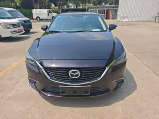 Mazda Atenza 2017 2.0L Edición Deluxe Blue Sky exterior foto 4 Mazda Atenza 2017 2.0L Edición Deluxe Blue Sky exterior foto 4