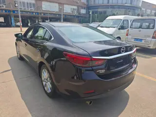 Mazda Atenza 2017 2.0L Edición Deluxe Blue Sky interior foto 9 Mazda Atenza 2017 2.0L Edición Deluxe Blue Sky interior foto 9