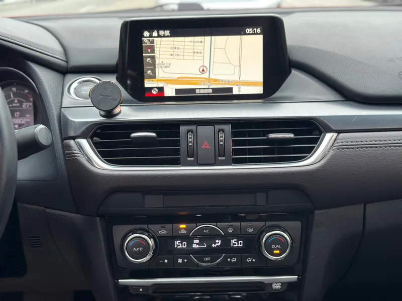 Mazda Atenza 2018 2.5L Blue Sky Sport Edition China V interior photo 8