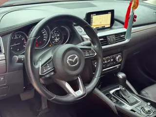 Mazda Atenza 2018 2.5L Blue Sky Sport Edition China V interior photo 11