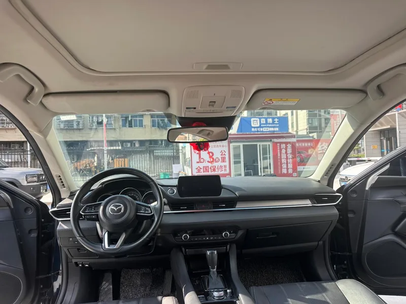 Mazda Atenza 2020 2.5L Blue Sky Sport Edition interior photo 11