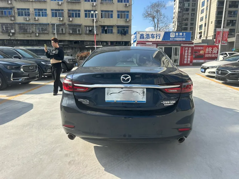 Mazda Atenza 2020 2.5L Blue Sky Sport Edition interior photo 20