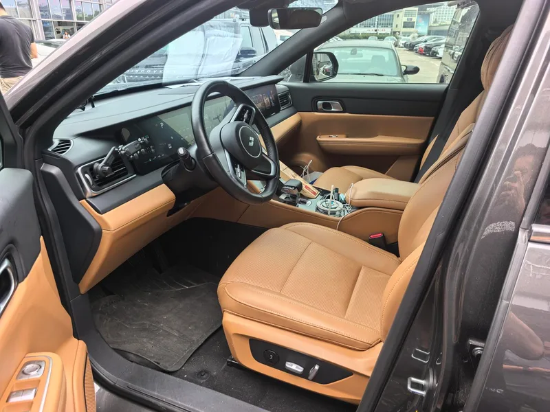 Li Auto ONE 2021 Увеличение диапазона 6 Кресельная плита экстерьер фото 4 Li Auto ONE 2021 Увеличение диапазона 6 Кресельная плита экстерьер фото 4