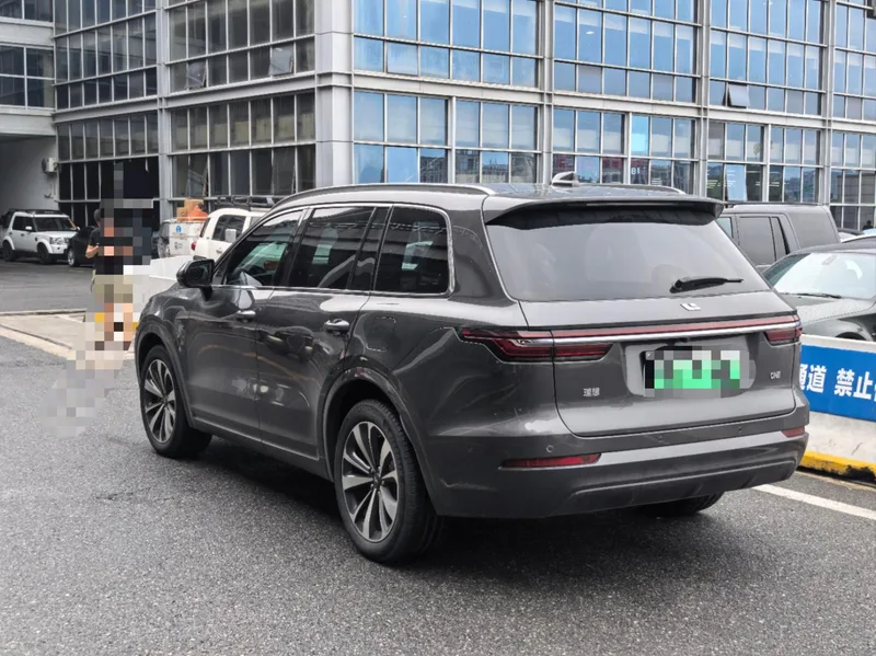 Li Auto ONE 2021 Увеличение диапазона 6 Кресельная плита интерьер фото 6 Li Auto ONE 2021 Увеличение диапазона 6 Кресельная плита интерьер фото 6