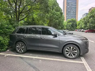 Li Auto ONE 2021 Увеличение диапазона 6 Кресельная плита интерьер фото 9 Li Auto ONE 2021 Увеличение диапазона 6 Кресельная плита интерьер фото 9