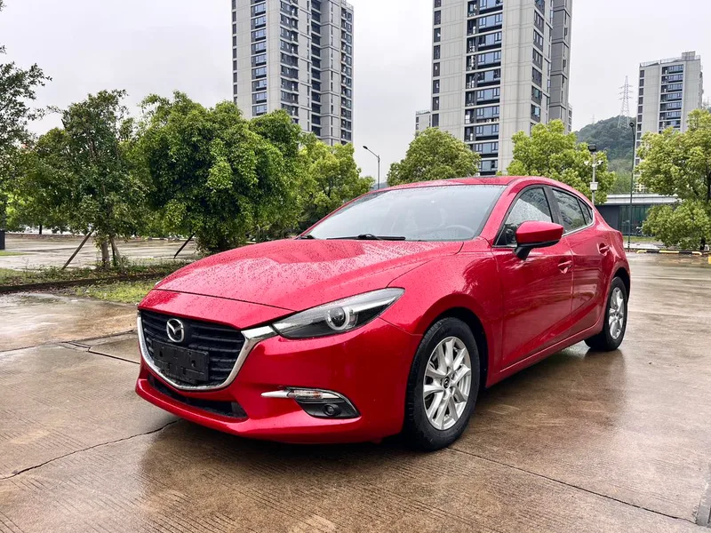 Mazda Mazda3 Axela 2017 Two-box 1.5L Automatic Luxury Model China V exterior photo 1 Mazda Mazda3 Axela 2017 Two-box 1.5L Automatic Luxury Model China V exterior photo 1