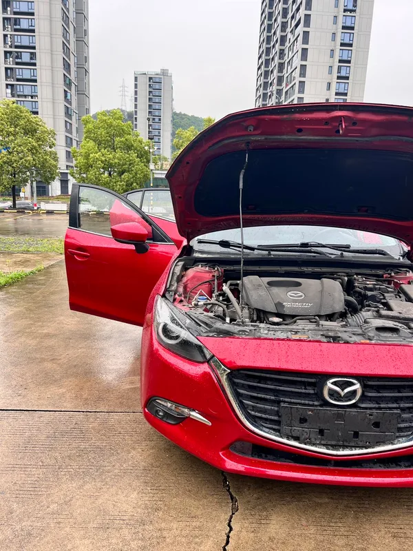 Mazda Mazda3 Axela 2017 Two-box 1.5L Automatic Luxury Model China V exterior photo 7 Mazda Mazda3 Axela 2017 Two-box 1.5L Automatic Luxury Model China V exterior photo 7