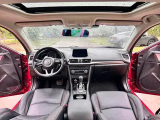Mazda Mazda3 Axela 2017 Two-box 1.5L Automatic Luxury Model China V exterior photo 10 Mazda Mazda3 Axela 2017 Two-box 1.5L Automatic Luxury Model China V exterior photo 10