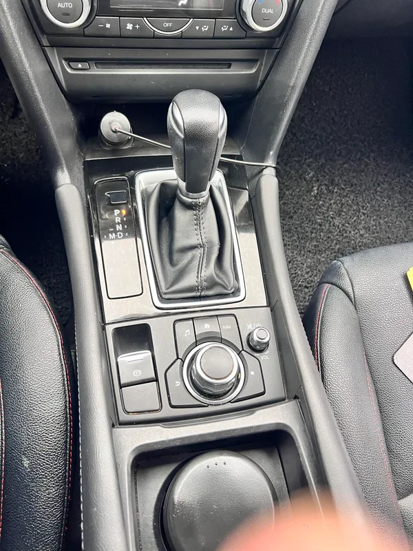 Mazda Mazda3 Axela 2017 Two-box 1.5L Automatic Luxury Model China V interior photo 11 Mazda Mazda3 Axela 2017 Two-box 1.5L Automatic Luxury Model China V interior photo 11