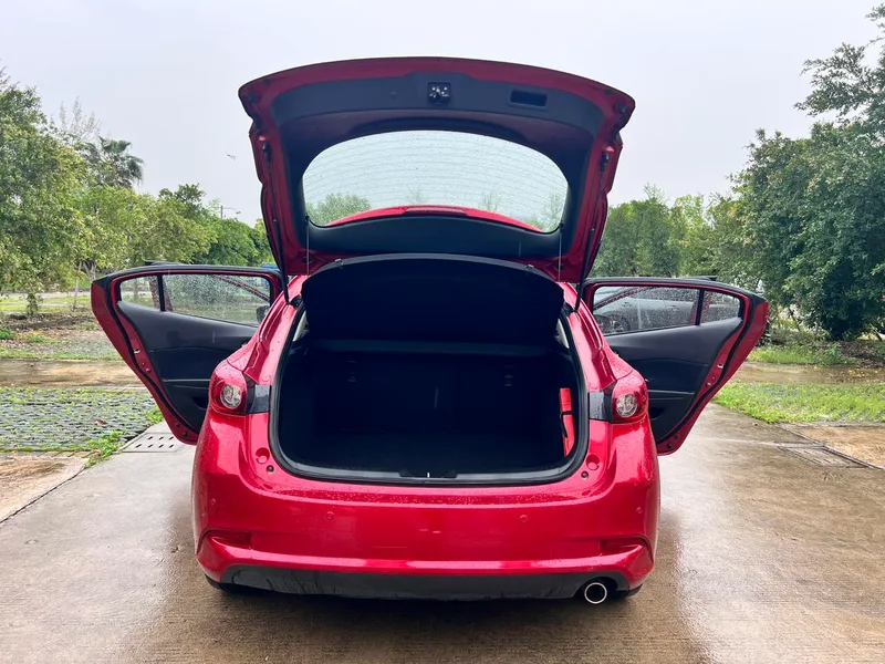 Mazda Mazda3 Axela 2017 Two-box 1.5L Automatic Luxury Model China V interior photo 17 Mazda Mazda3 Axela 2017 Two-box 1.5L Automatic Luxury Model China V interior photo 17