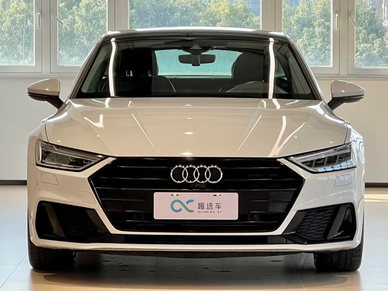 Audi A7 2023 45 TFSI Type de sélection extérieur photo 2 Audi A7 2023 45 TFSI Type de sélection extérieur photo 2