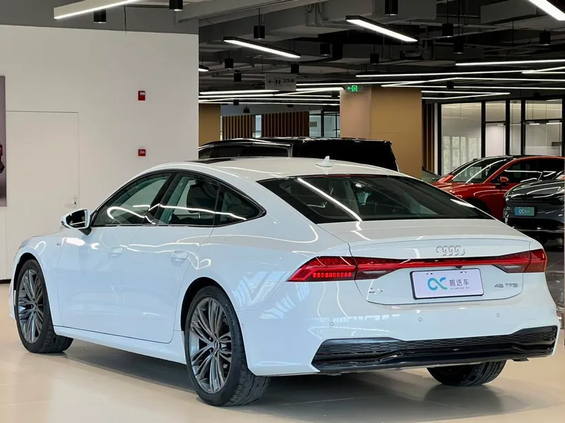 Audi A7 2023 45 TFSI Type de sélection extérieur photo 5 Audi A7 2023 45 TFSI Type de sélection extérieur photo 5