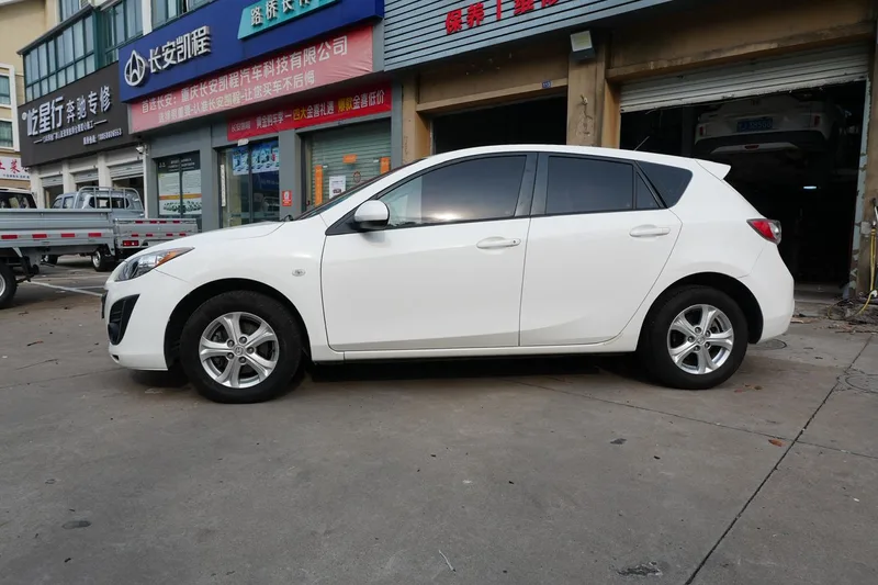Mazda Mazda3 Xingcheng 2015 Hatchback 1.6L Tipo de confort manual interior foto 12 Mazda Mazda3 Xingcheng 2015 Hatchback 1.6L Tipo de confort manual interior foto 12